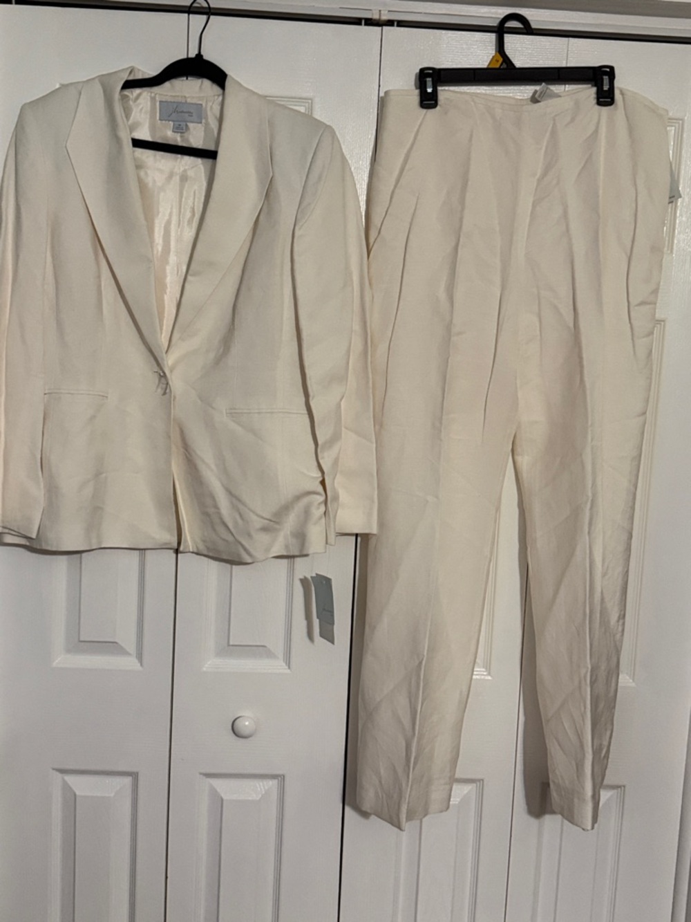 JH Collectibles Cream Tailored Women's Pantsuit - Blazer & Pleated Trousers